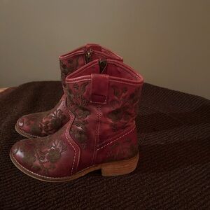 Taos Footwear Burgundy Embroidered Leather Ankle Boots
